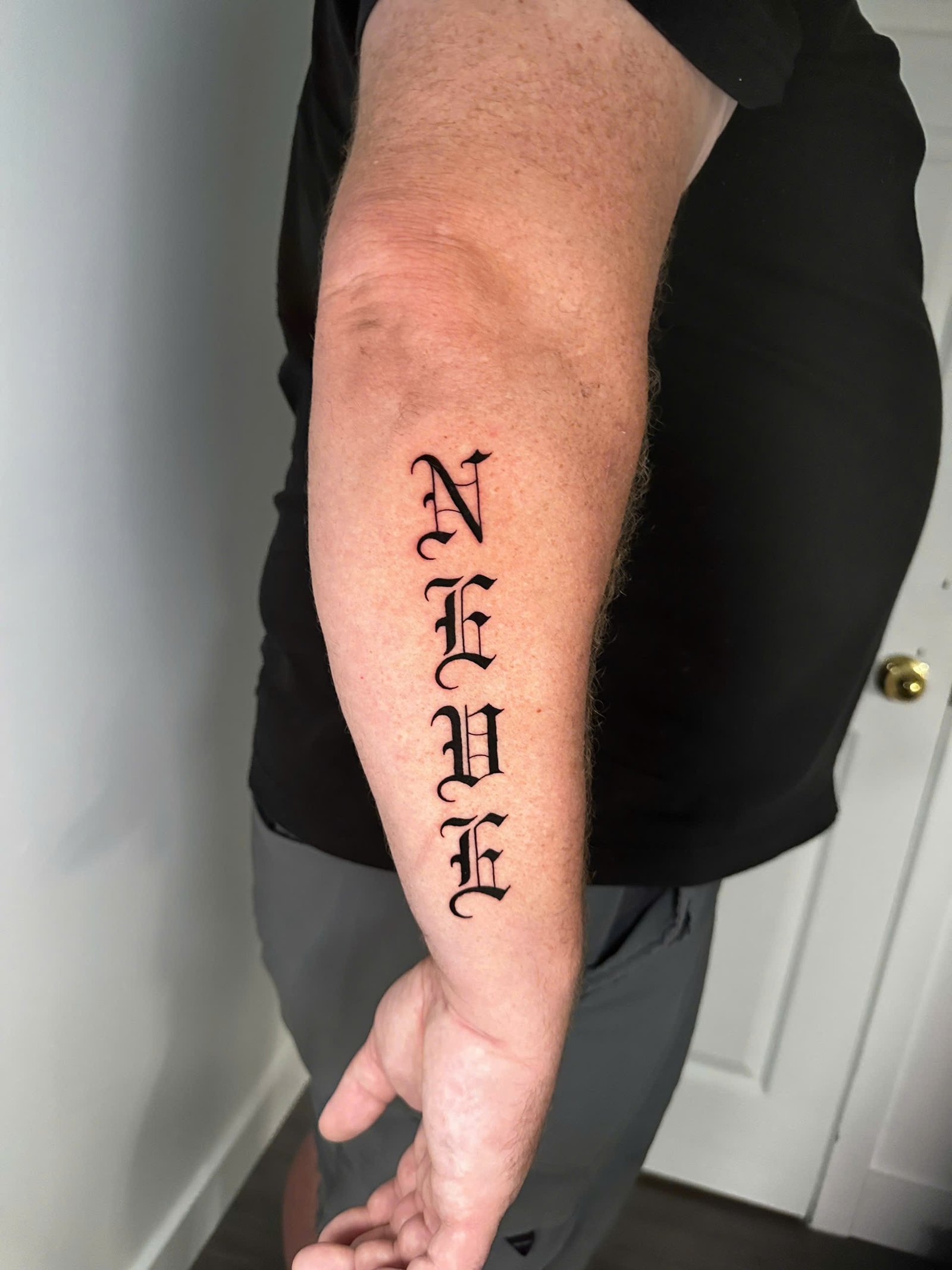 Fine Line Tattoo