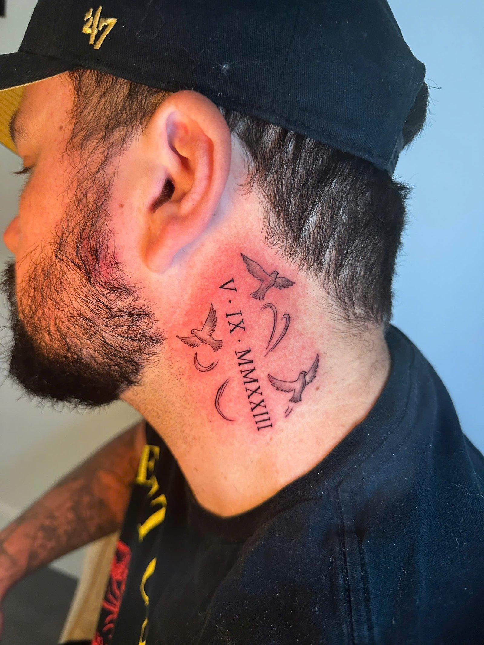Fine Line Tattoo