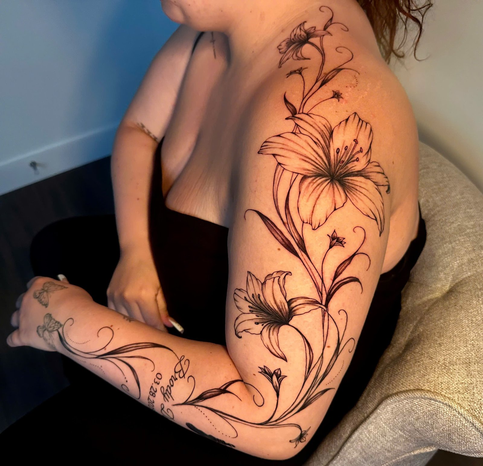 Fine Line Tattoo