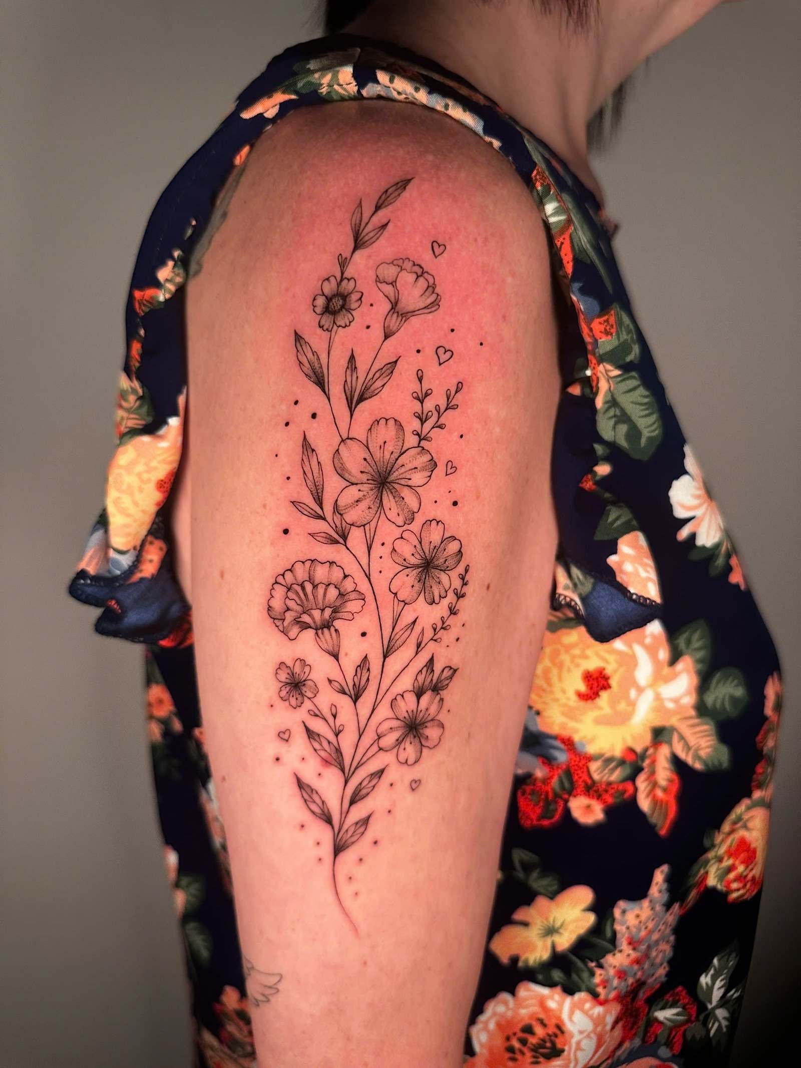 Fine Line Tattoo