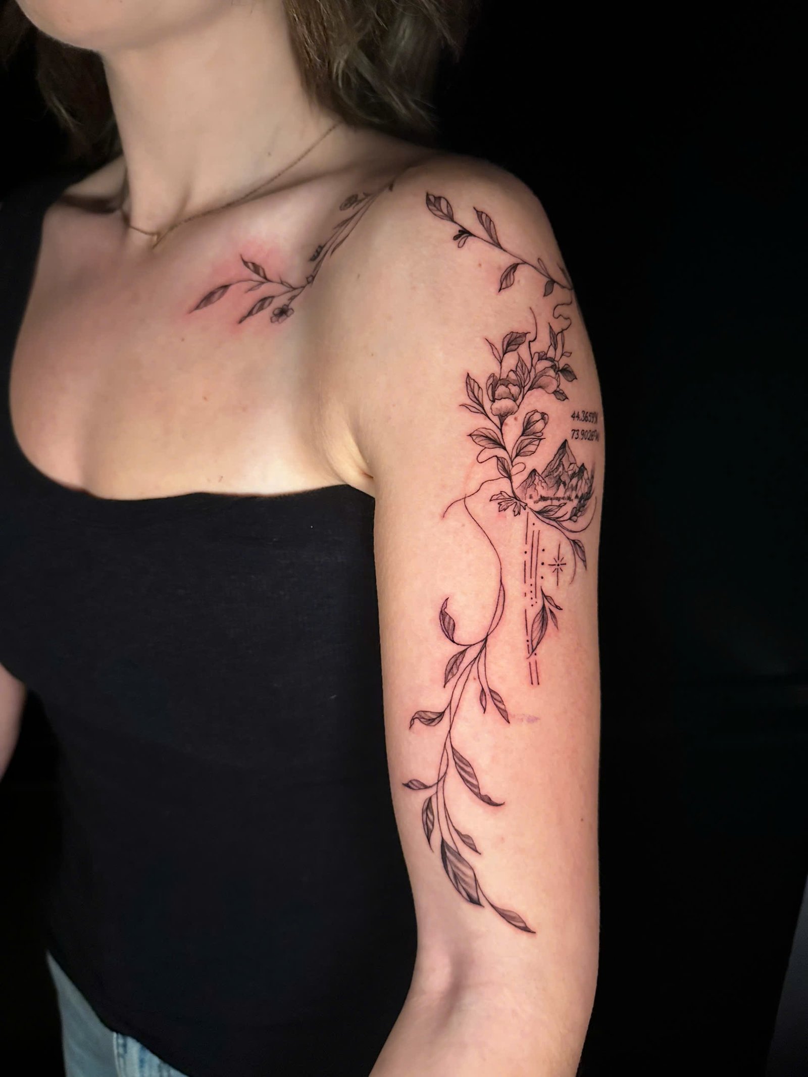 Fine Line Tattoo